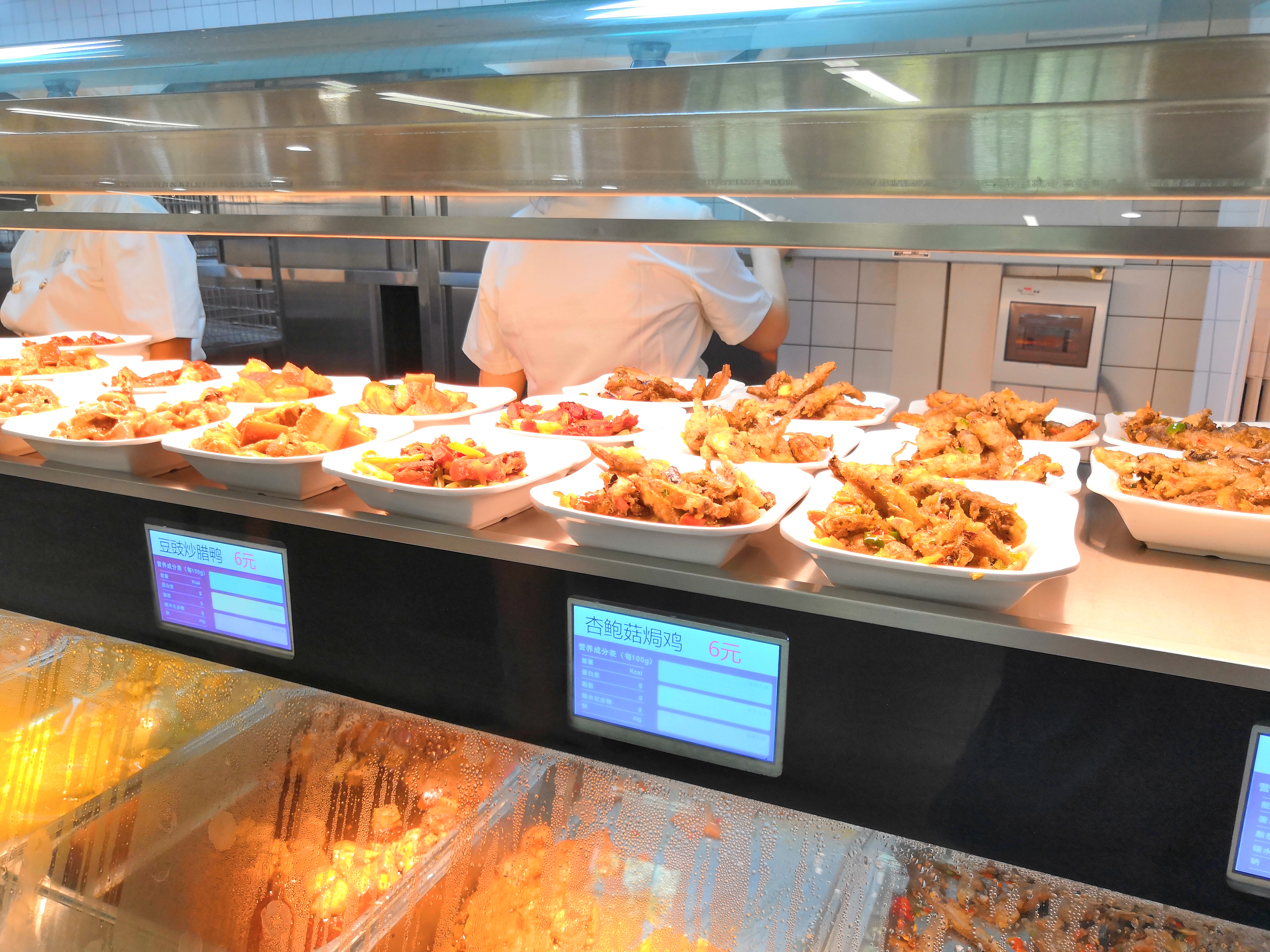 學(xué)校食堂應(yīng)用智慧食堂成本可以降低多少？